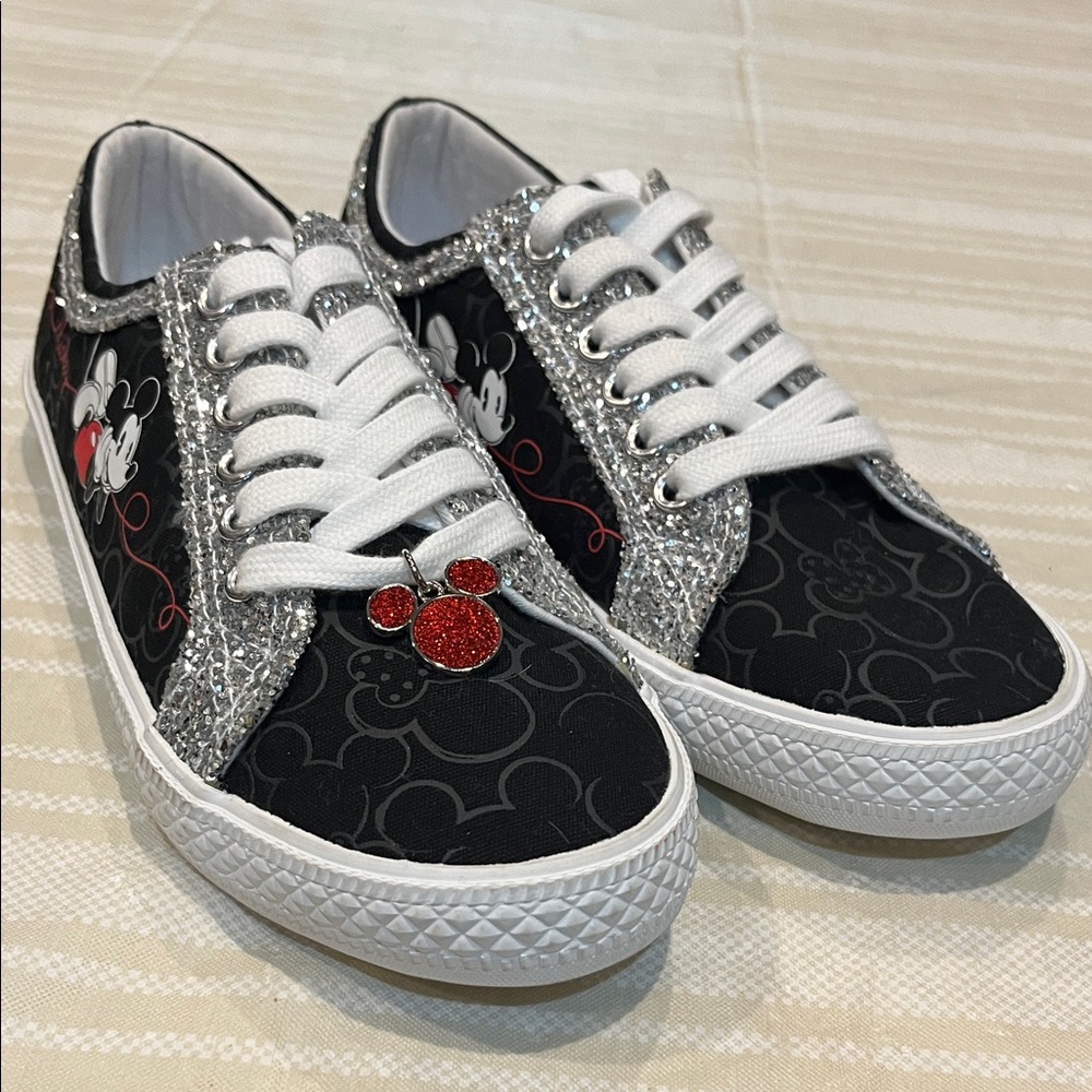 NEW Disney Bradford Exchange Mickey & Minnie Bling Sneakers size 8 women’s